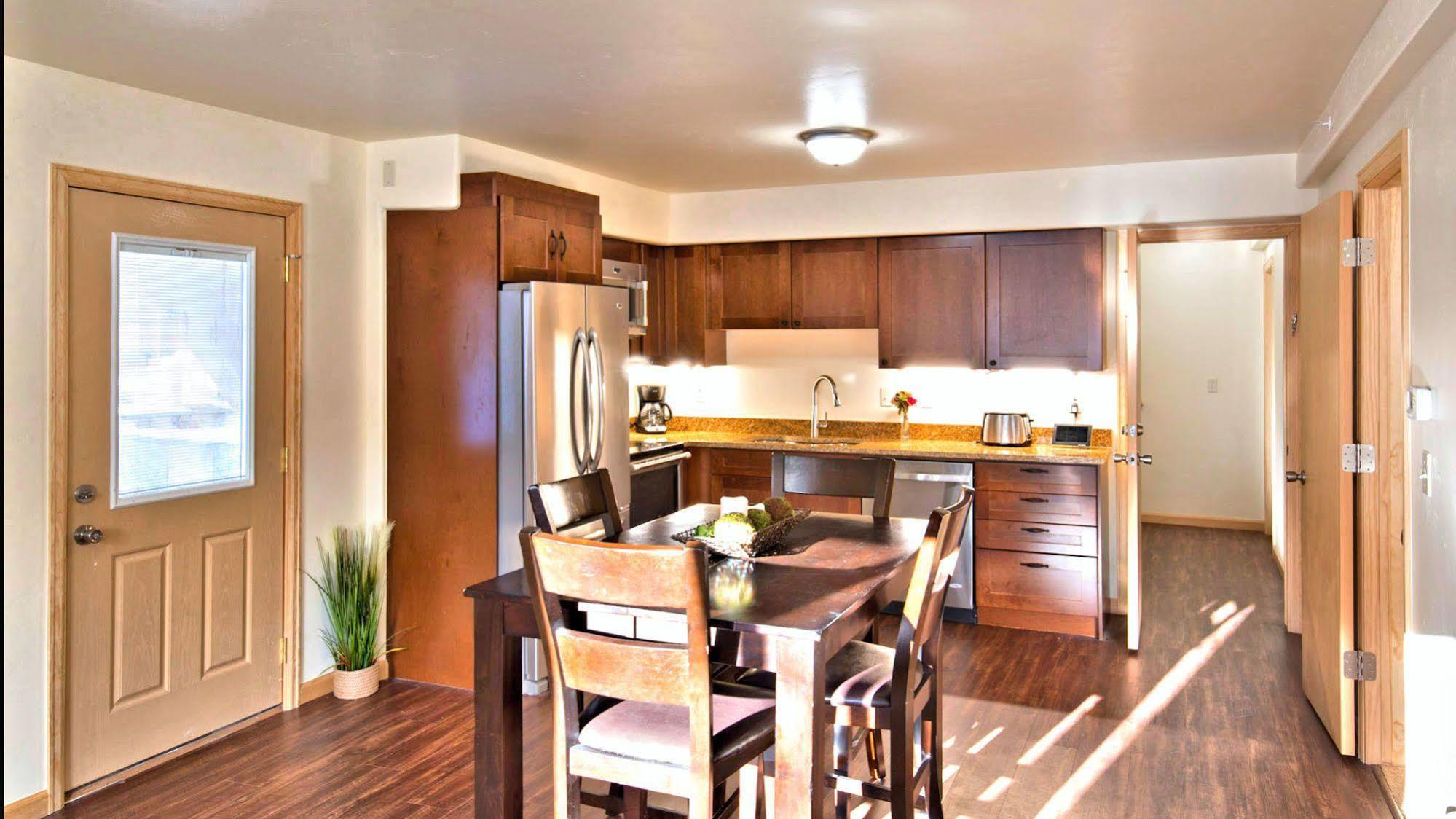 Mein Haus Bed&Breakfast Avon Exterior foto